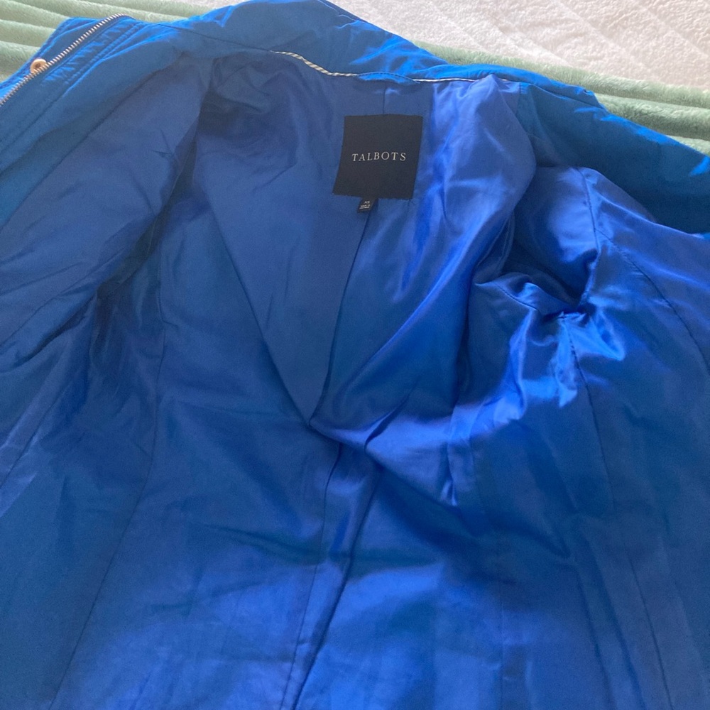 Talbots Royal Bluequilted Button Jacket Euc - image 4